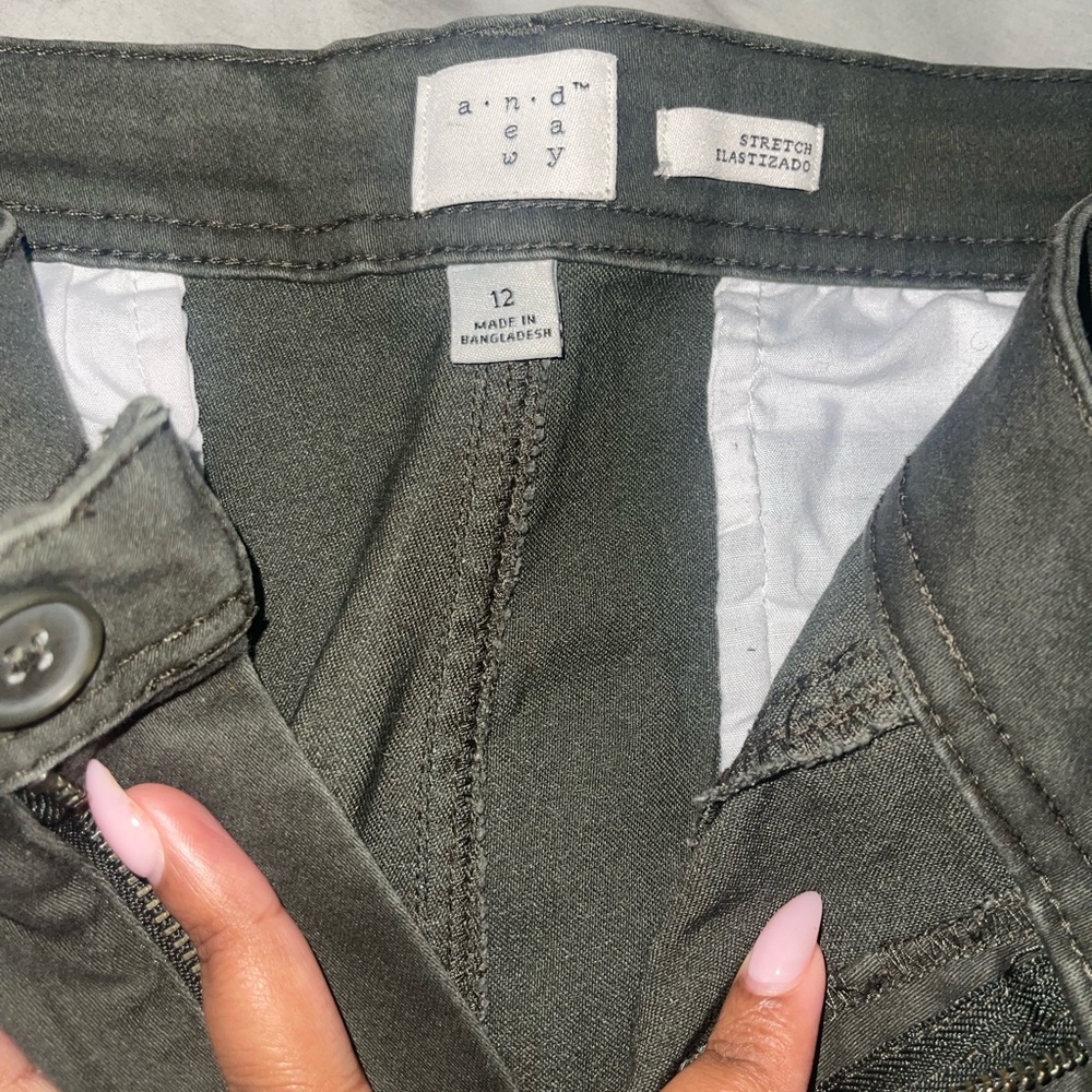Green target pants